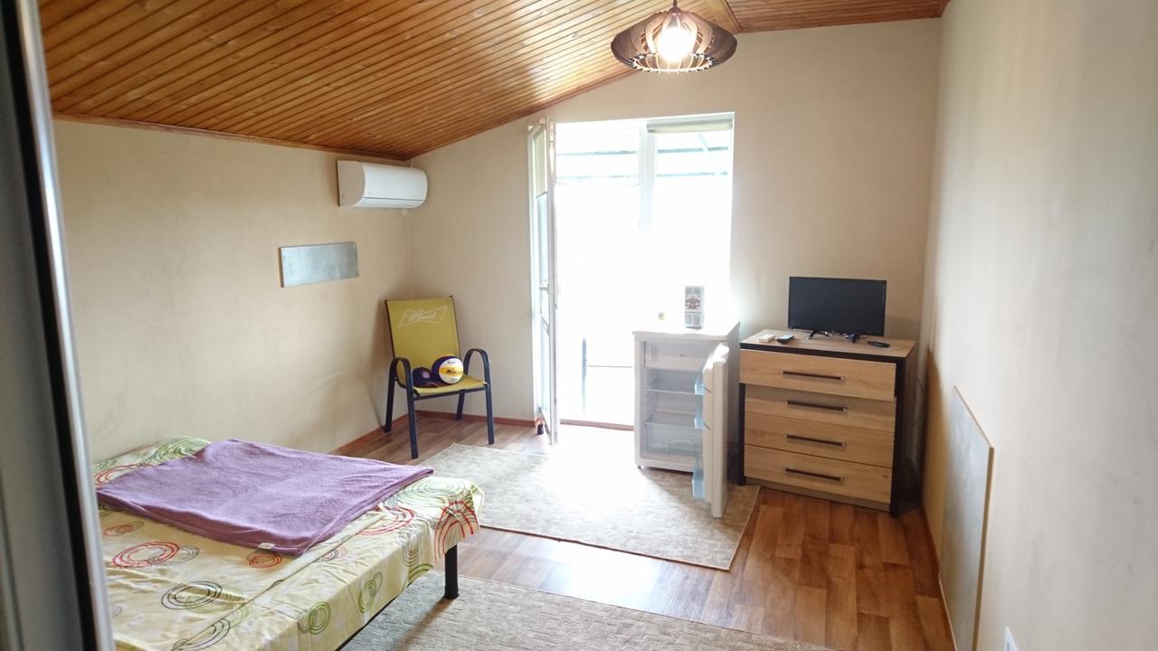 Guest House Dacha Karolino-Buhaz Luaran gambar
